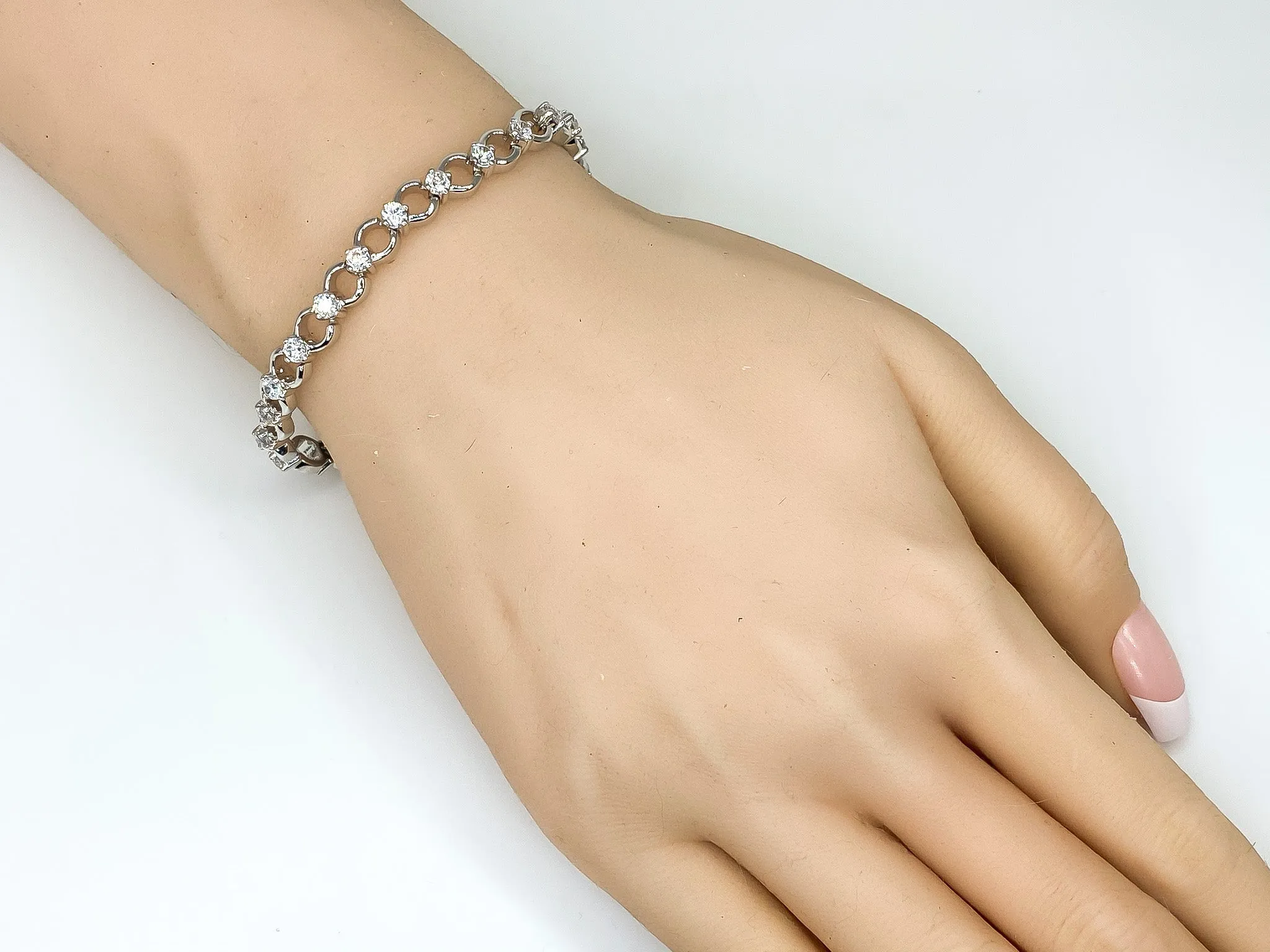 Trixie Alternating CZ Circles Fashion Bracelet - 7.25in